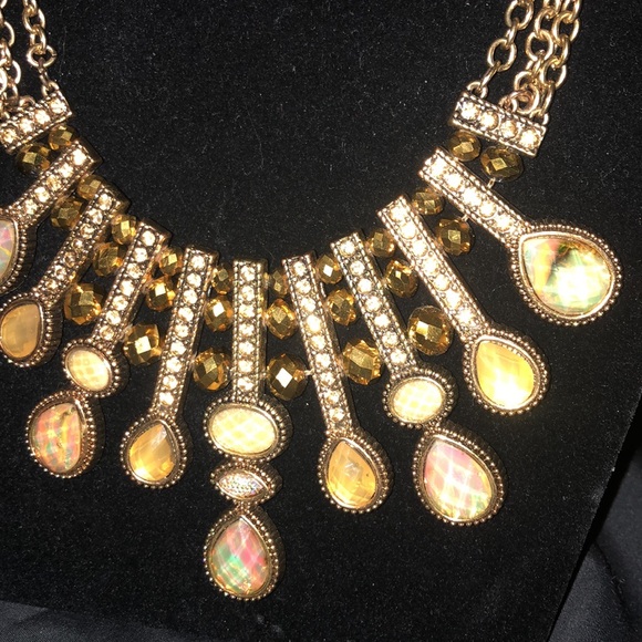 Gold, Amber Crystal Statement Necklace 16 to 18 in like new! - Picture 3 of 7